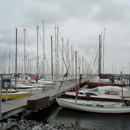 Oase An Der Ostsee Mit 2 Schlafzimmern ハイリゲンハーフェン エクステリア 写真